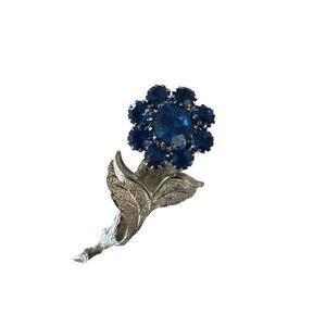 Vintage Elegant Blue Rhinestones Flower Silver Tone Brooch Pin